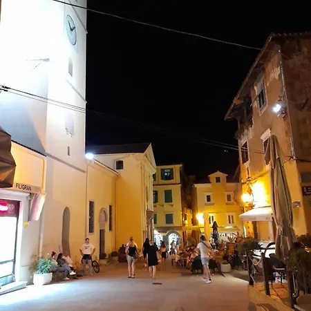 Orange Apartman